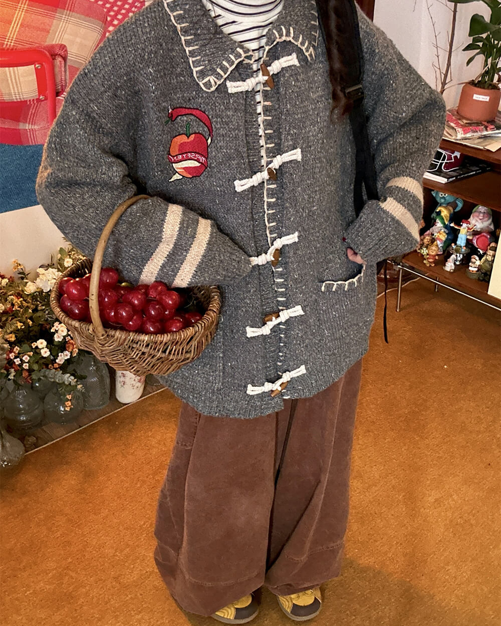 Apple Embroidery Grey Cardigan